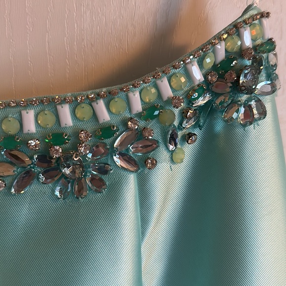 Tiffany Designs, Size 0, 2 Piece White and Mint Green Formal - Picture 8 of 8